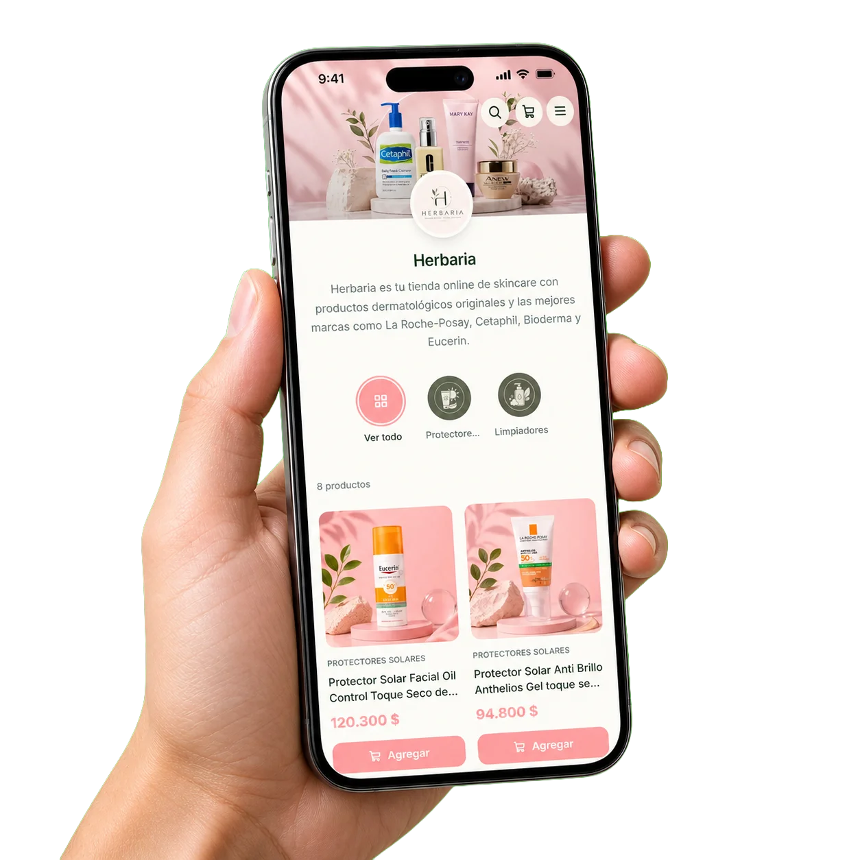 Catálogo de Skytienda abierto en un celular sostenido en la mano